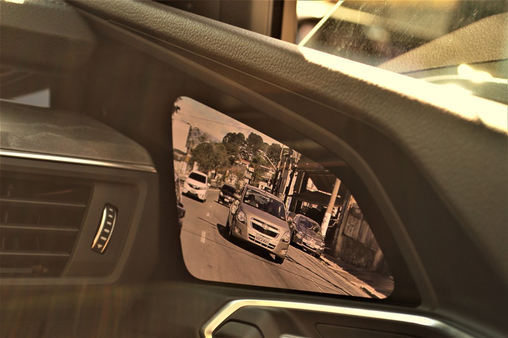 Audi e-tron com tela nas portas no lugar dos retrovisores