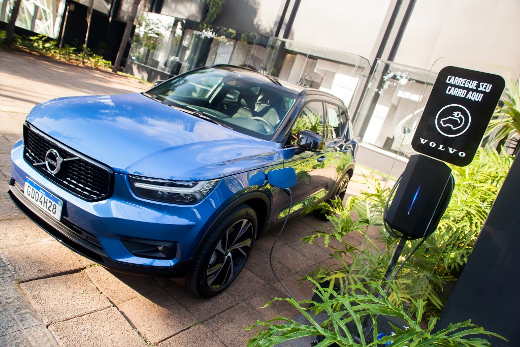 Waze mostra localização dos eletropostos da Volvo Car