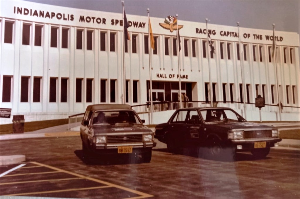 Ford Del Rey e Ford Pampa viajam de São Paulo a Detroit nos Estados Unidos