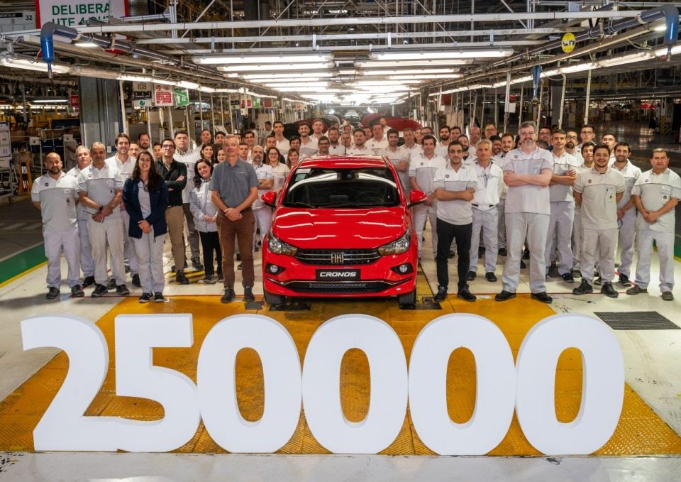 Fiat já produziu 250 mil Cronos