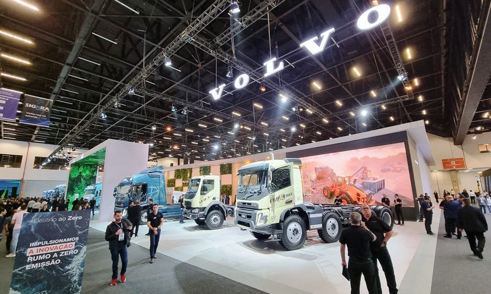 Fenatran 2024 mostra o futuro do transporte- Volvo Trucks