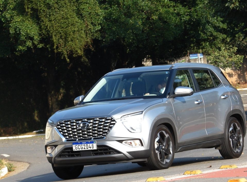 Avaliação: SUV Hyundai Creta 2.0 Ultimate 2023 Impressões ao dirigir