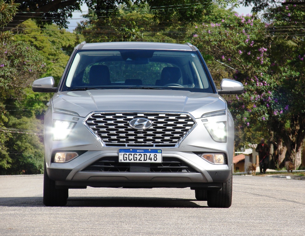 Avaliação: SUV Hyundai Creta 2.0 Ultimate 2023 Frente