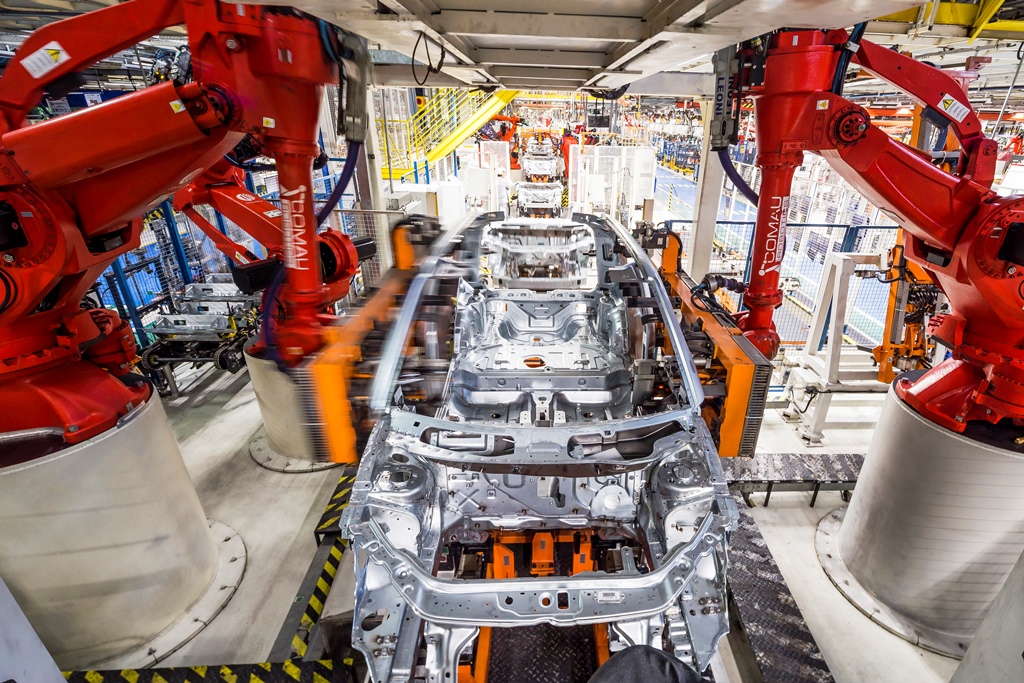 Produção de automóveis aumenta em fevereiro de 2023 linha de montagem Fiat