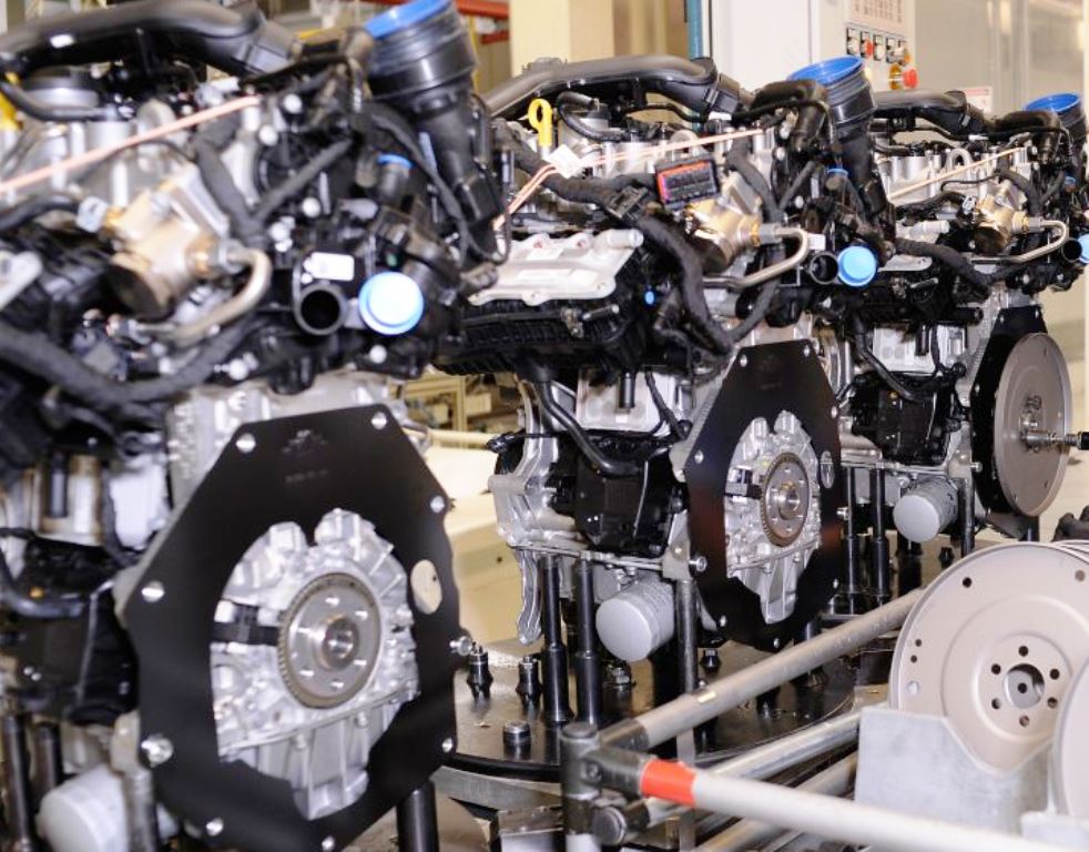 Fábricas de automóveis paralisam as linhas de produção fabrica de motores VW São Carlos