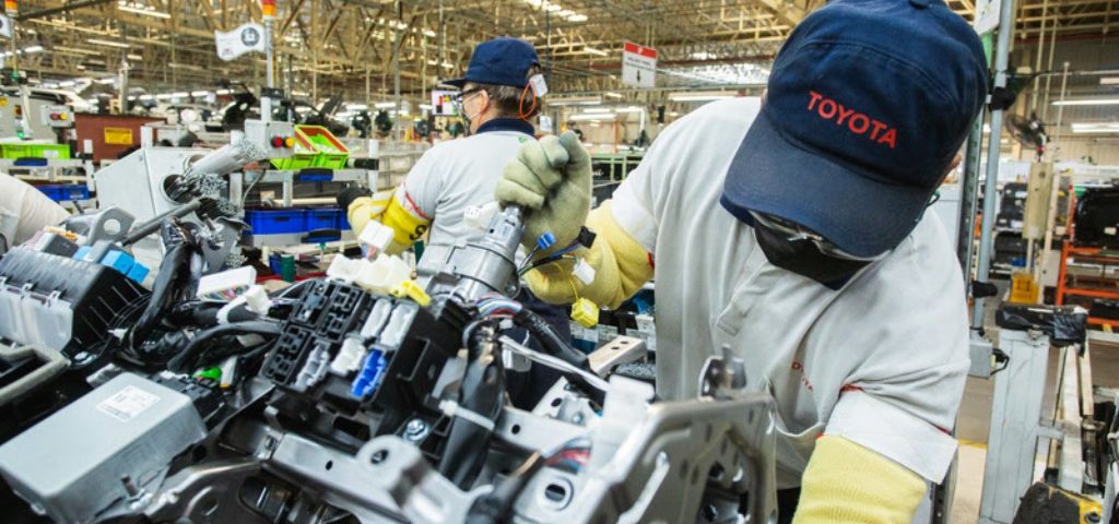 Toyota irá produzir SUV compacto híbrido Flex
