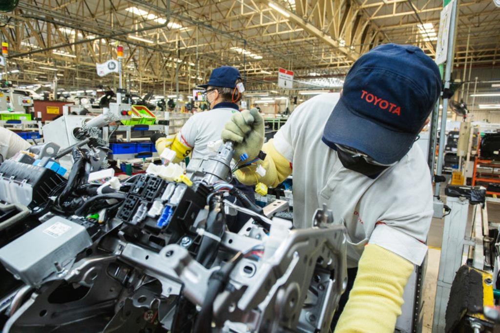 Toyota irá produzir SUV compacto híbrido Flex