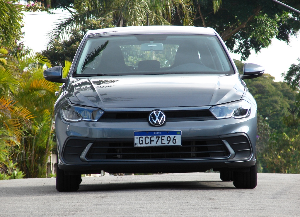 Avaliação: Polo Track 2023 o popular da VW Frente