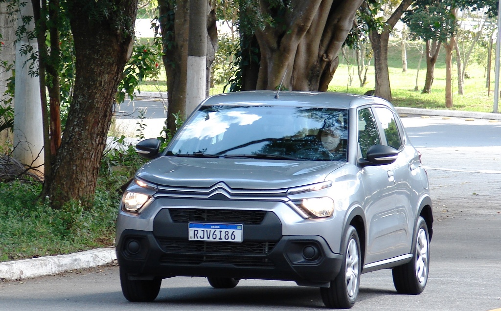 Avaliação: Citroën C3 Live Pack 1.0 2023 Movimento