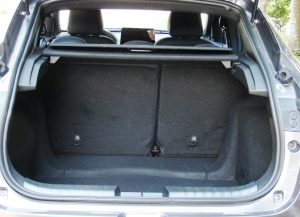 Avaliação: Fiat Fastback Limited Edition Turbo 270 Flex Porta-malas