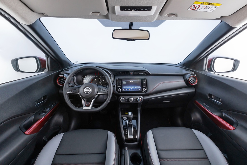 Lançamento: Nissan Kicks XPlay 2024 Interior