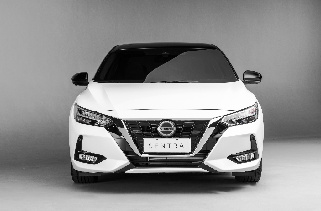 Avaliação: Novo Nissan Sentra 2.0 Exclusive CVT 2024 Frente