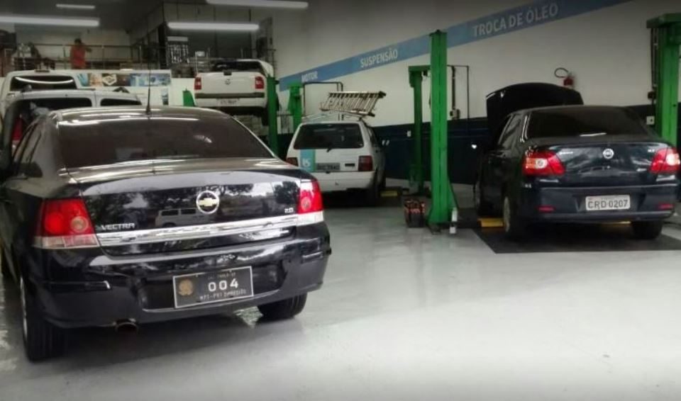 Como fazer a revisão do carro com custo baixo Oficina