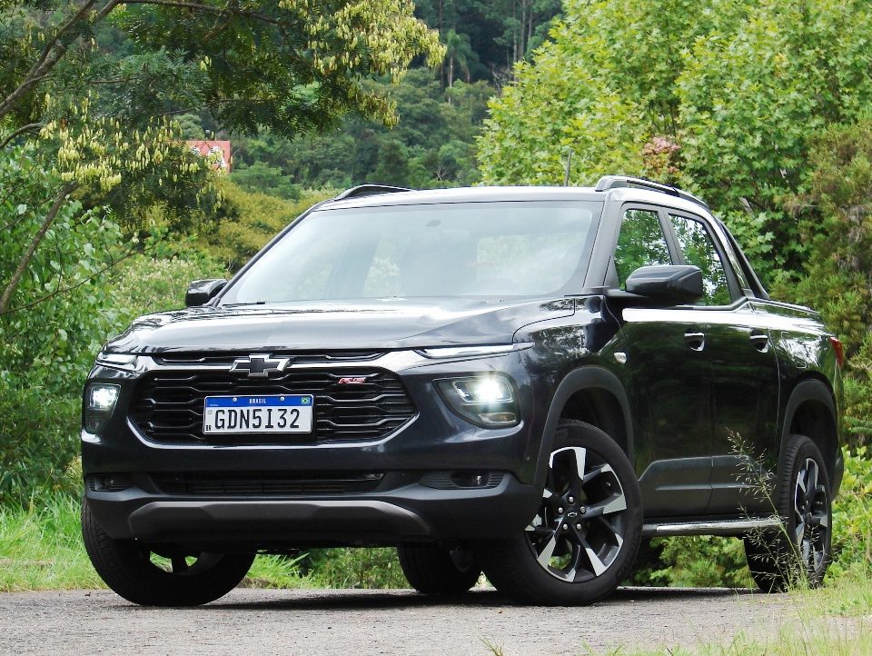 Avaliação: Diferenças Nova Chevrolet Montana RS e Montana Premier 2024