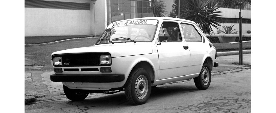 Fiat comemora 45 anos do lançamento do carro a etanol