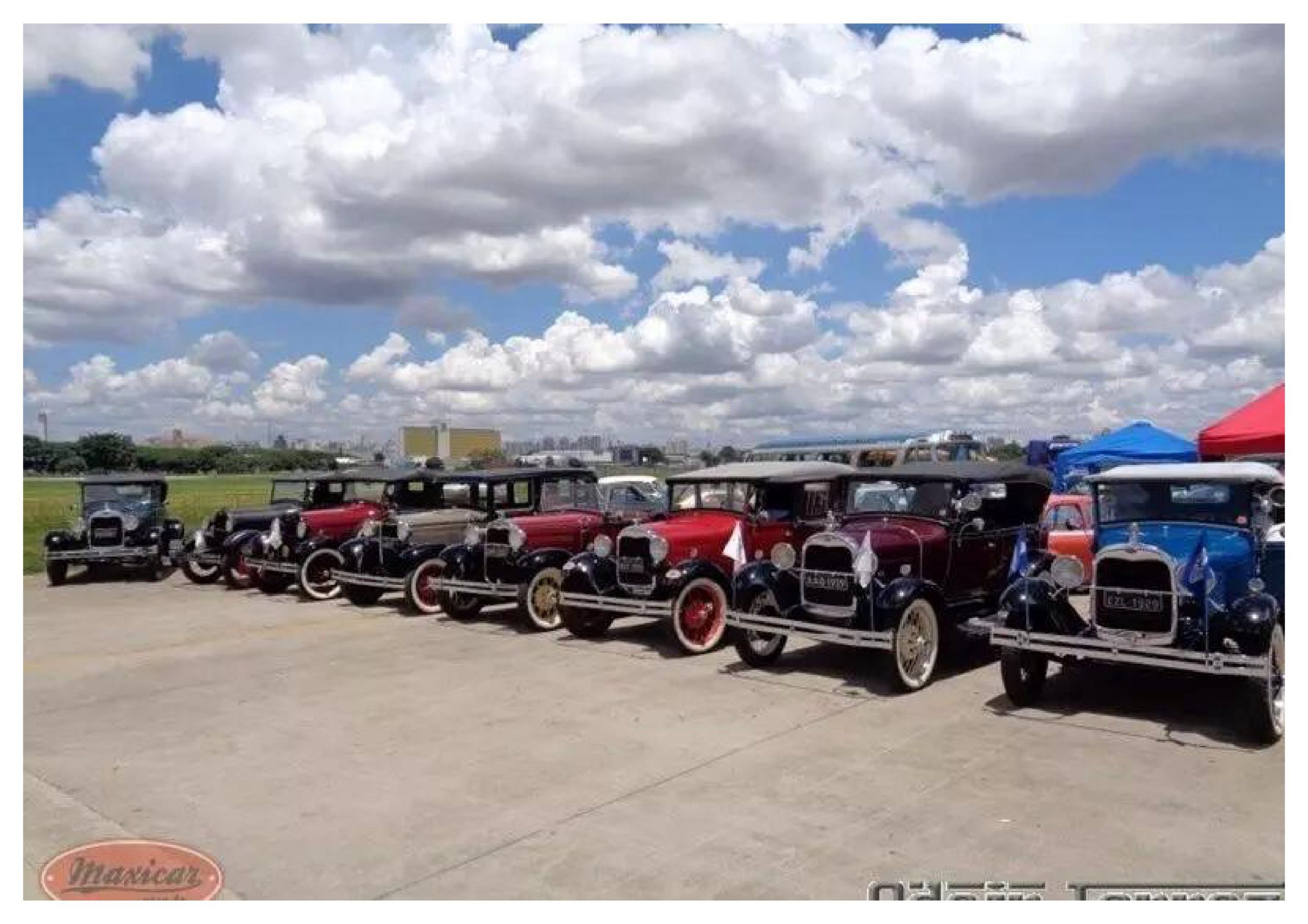 Exposição de Carros Antigos no Campo de Marte