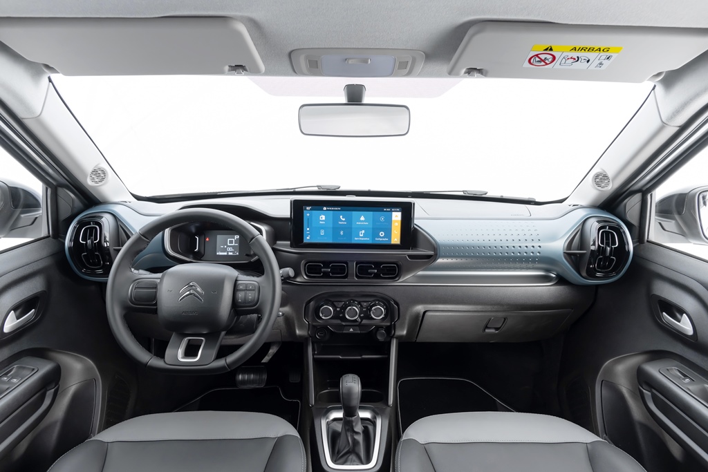 Avaliação: Novo Citroën C3 You 2025 com motor turbo Painel