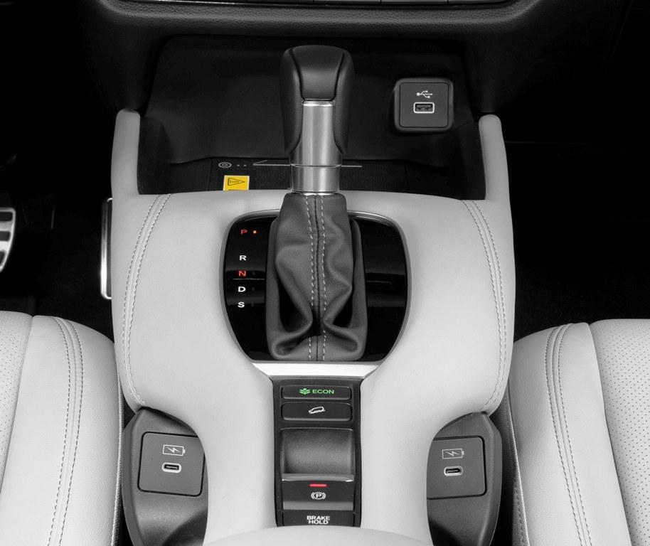 Avaliação: Honda ZR-V Touring o SUV do Civic Console