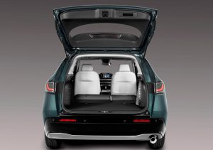 Avaliação: Honda ZR-V Touring o SUV do Civic Porta-malas rebatido