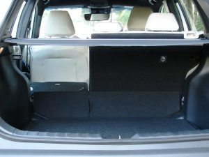 Avaliação: Toyota Corolla Cross XRX 2026- Capacidade porta-malas
