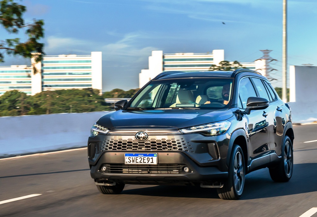Avaliação: Toyota Corolla Cross XRX 2026