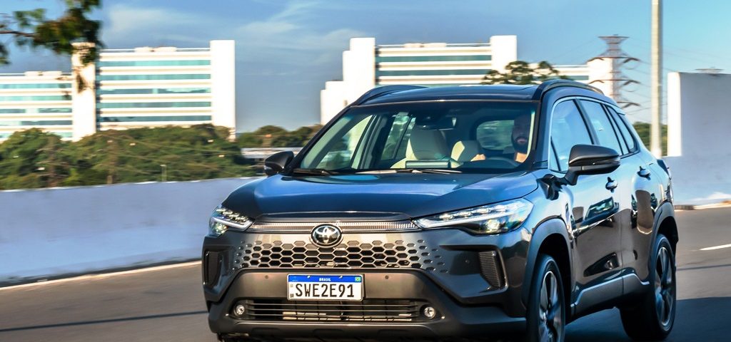 Avaliação: Toyota Corolla Cross XRX 2026 Movimento