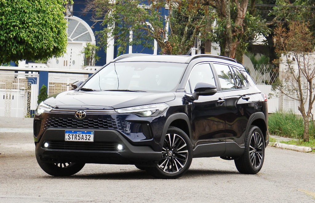 Avaliação: Toyota Corolla Cross XRX 2026