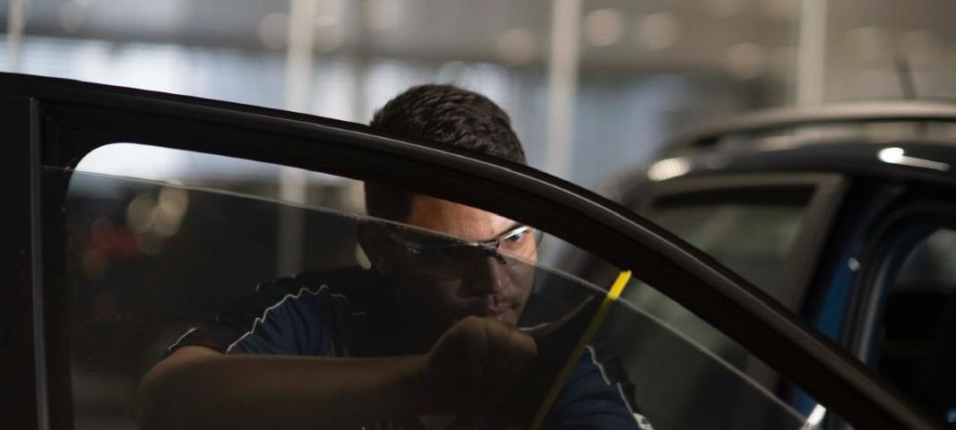 As películas de controle solar ajudam na economia