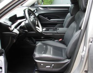 Avaliação: HAVAL H6 PHEV34 2025 Bancos dianteiros