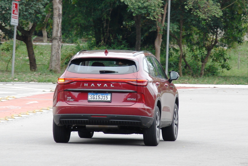 Avaliação: HAVAL H6 PHEV34 2025 Movimento