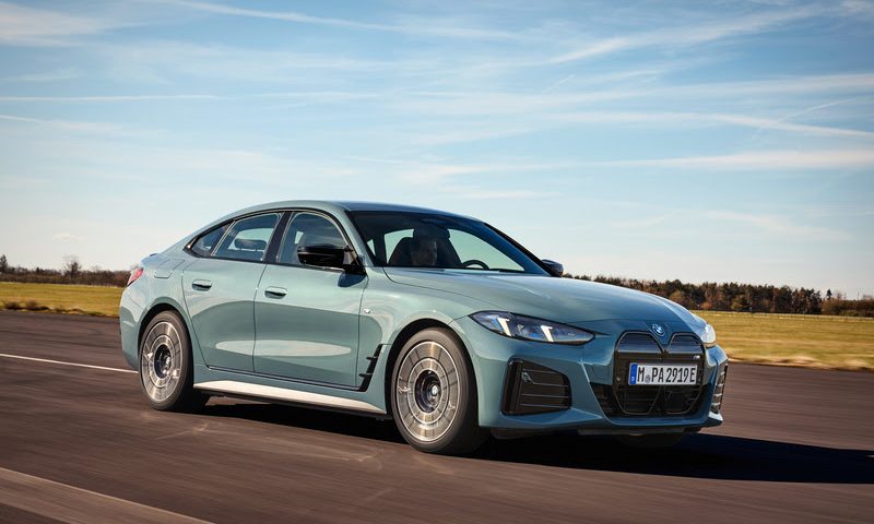 BMW i4 chega ao Brasil em duas versões