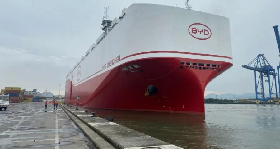 BYD registra maior desembarque de veículos da história do Brasil