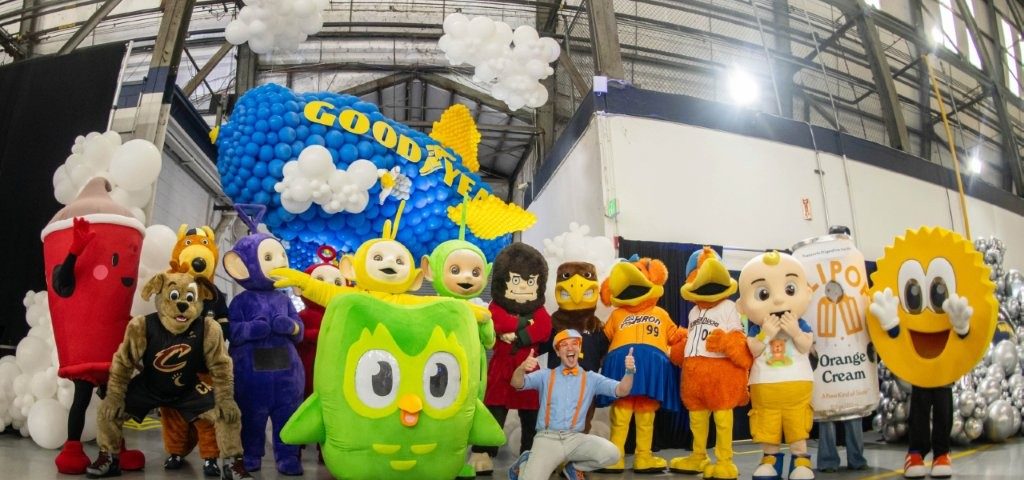 Teletubbies e Duolingo vão aos 100 anos do Blimp nos EUA