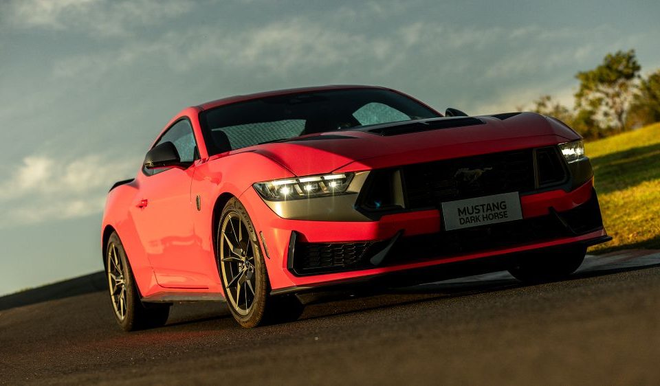 Ford anuncia Mustang Dark Horse em Interlagos