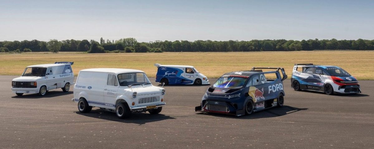 A Ford criou a primeira SuperVan em 1971 como veículo de demonstração
