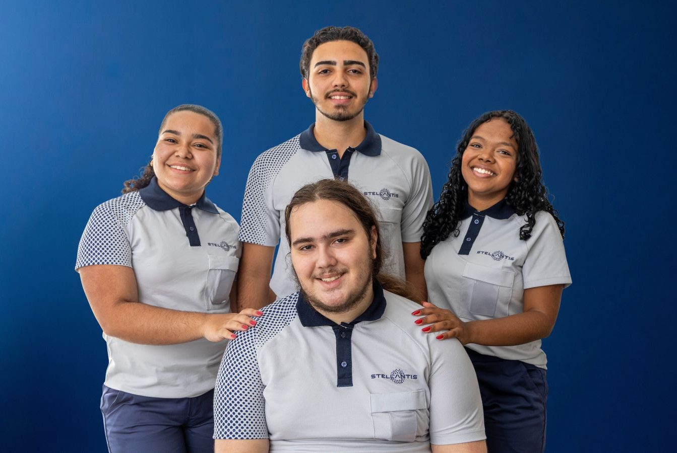 Eaton abre vagas de estágio e Stellantis para Jovem Aprendiz