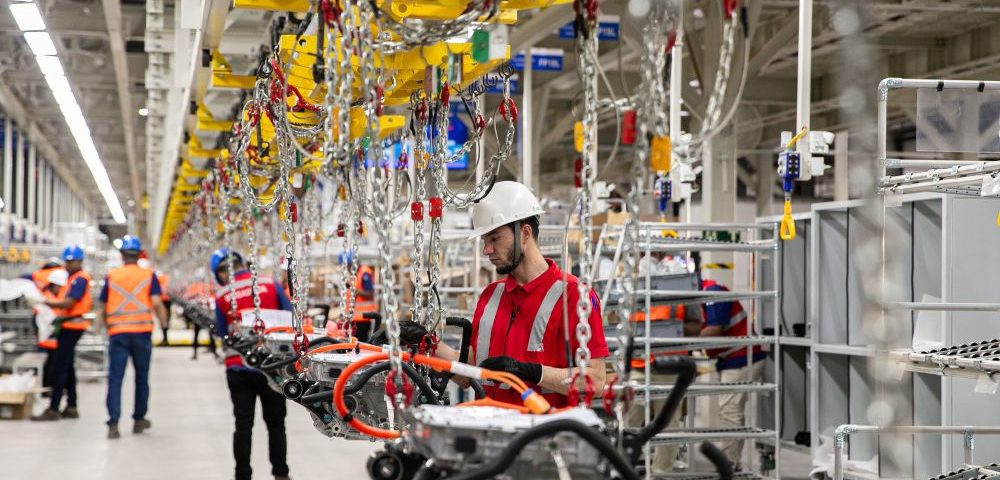 BYD inaugura a maior fábrica de elétricos na América Latina