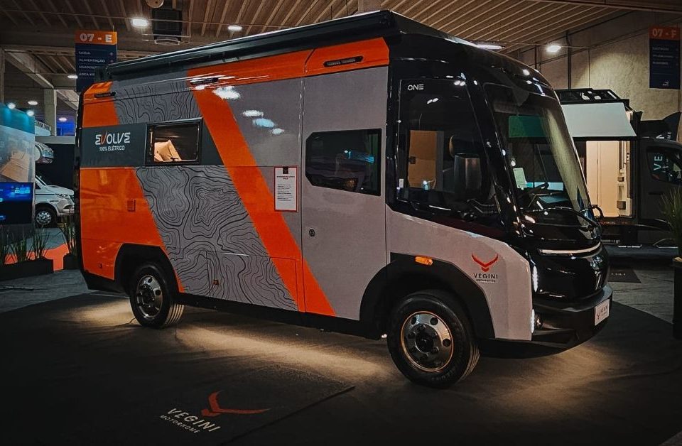 Expo Motorhome exibe modelo nacional 100% elétrico