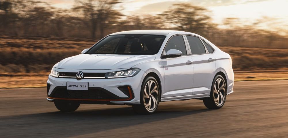 Volkswagen inicia vendas do novo Jetta GLI