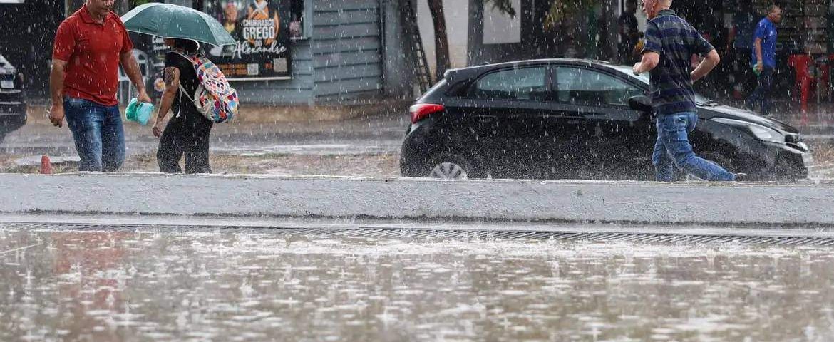 Após alagamento, quais são os riscos reais para o carro?