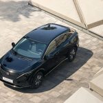 Nissan apresenta carro movido a energia solar