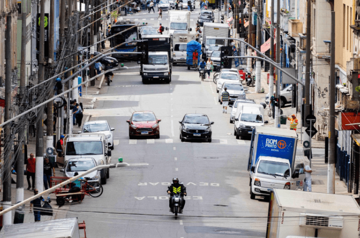 Falta de licenciamento e cinto as 5 principais infrações