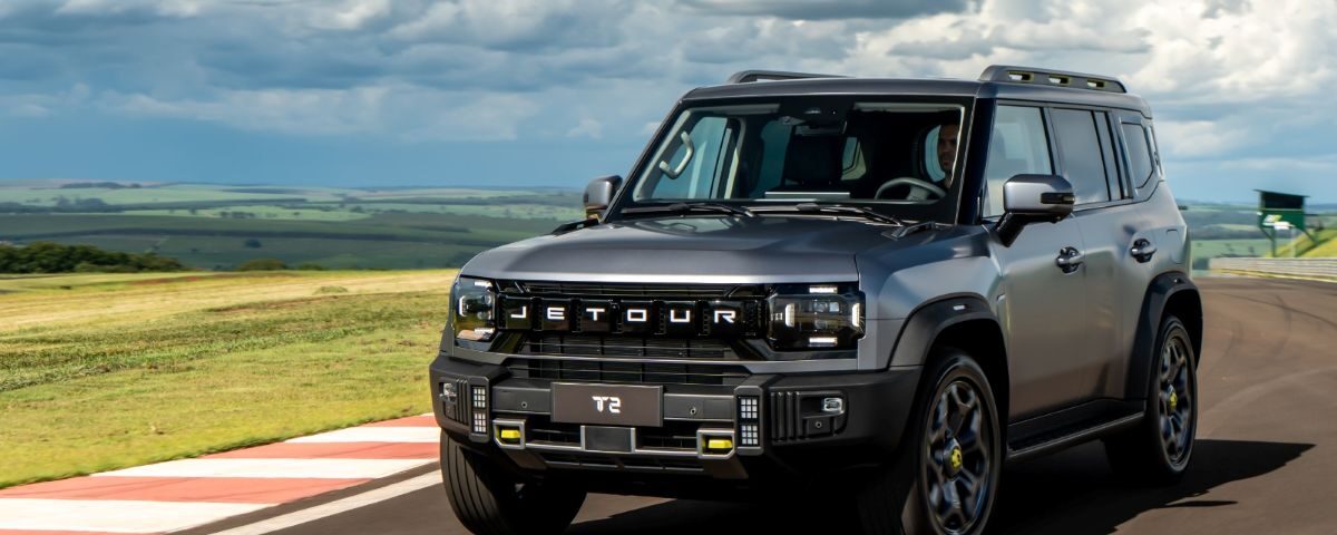 JETOUR vai de off-road e eletrificação híbrida