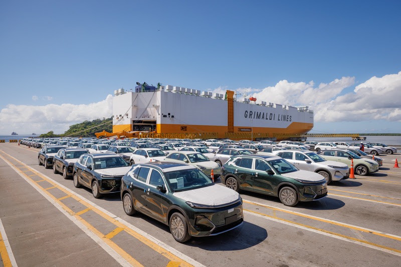 Geely EX5 EM-i desembarca no Brasil