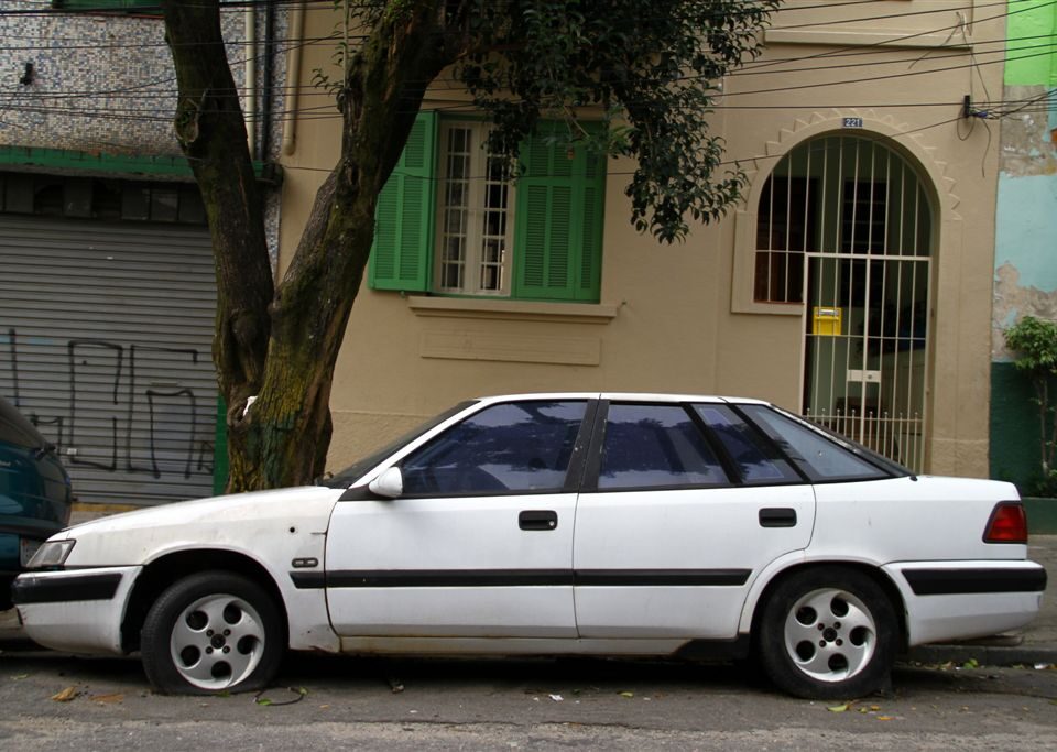 Projeto para retirada de carros abandonados ganha mais força