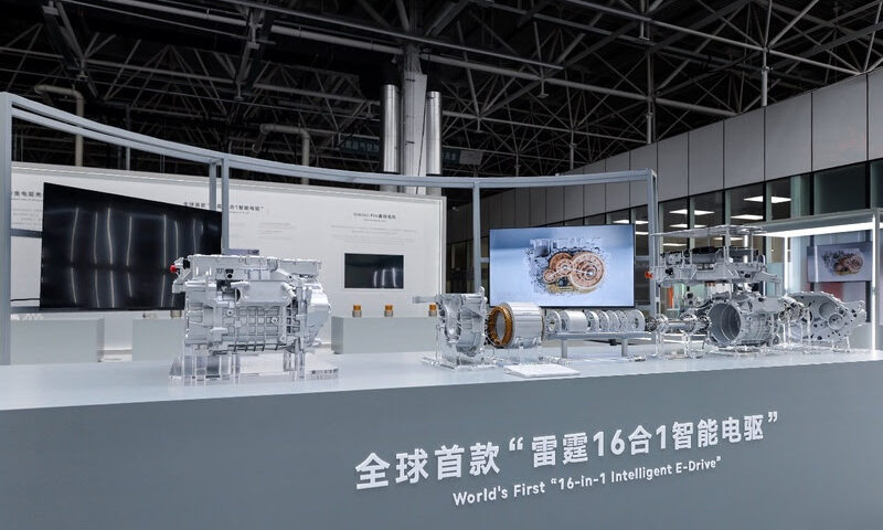Geely revela sistema elétrico 16 X 1 e conquista Guinness