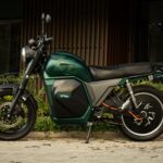 Moto chega com proposta de troca rápida de bateria