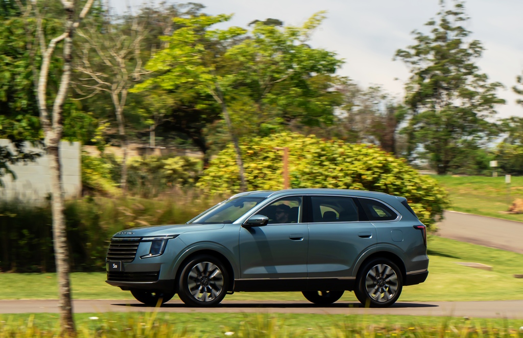 Lançamento: JETOUR S08 SUV Hibrido 7 lugares Movimento Lateral