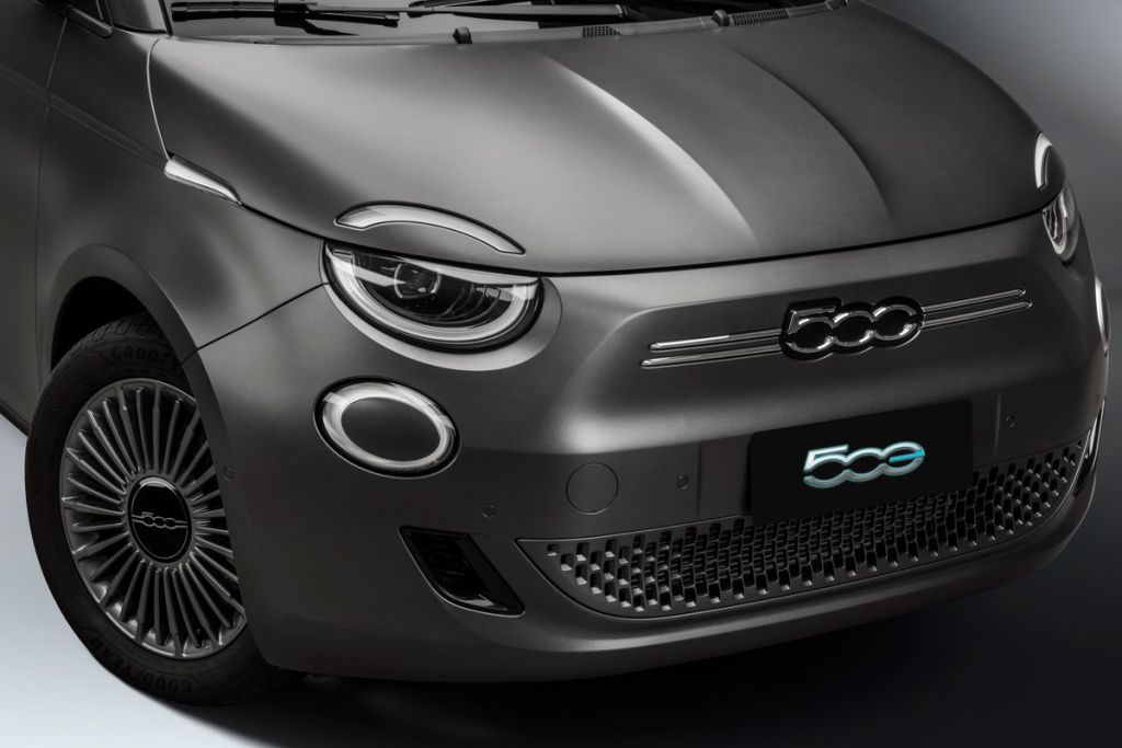 Lançamento: Fiat 500 elétrico 2022 