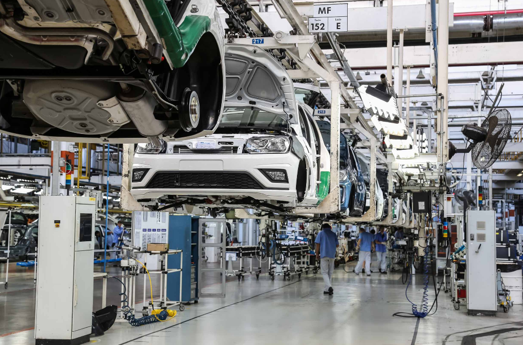 Volkswagen faz acordo para preservar empregos